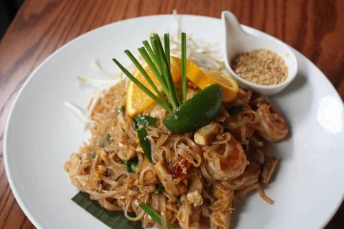Curry Pad Thai at Thairoomgrand