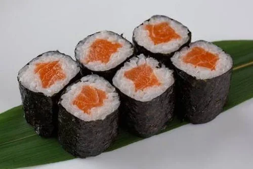 Salmon Maki (6 Pcs) at Yo! Sushi Mississauga